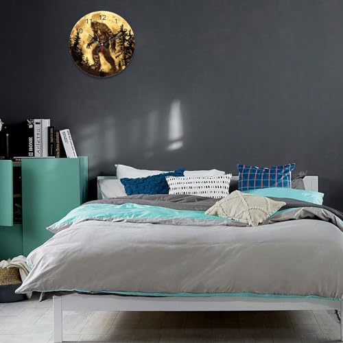 Golden Moon Wall Clock Silent Non-Ticking Round Wooden Clock Battery Operated 40*40cm P9009