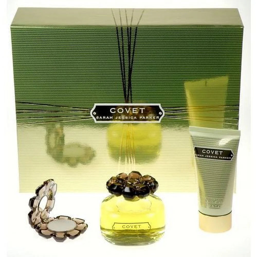 3.4 oz Eau De Parfum Spray + 2.5 oz Body Lotion + Perfume Compact Gift Set O6403
