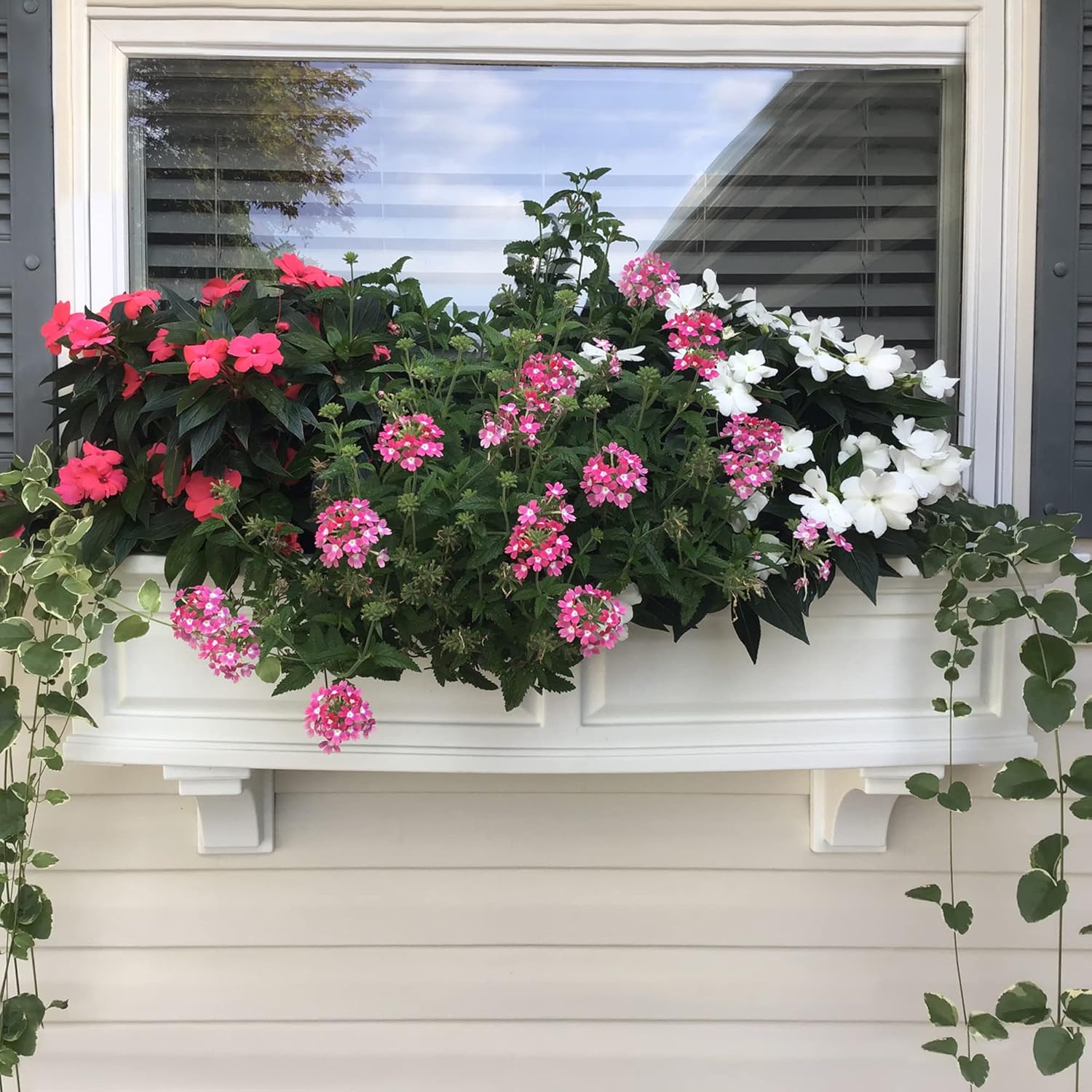 White 48in L x 11.5in W x 10in H Polyethylene Window Box Z6665
