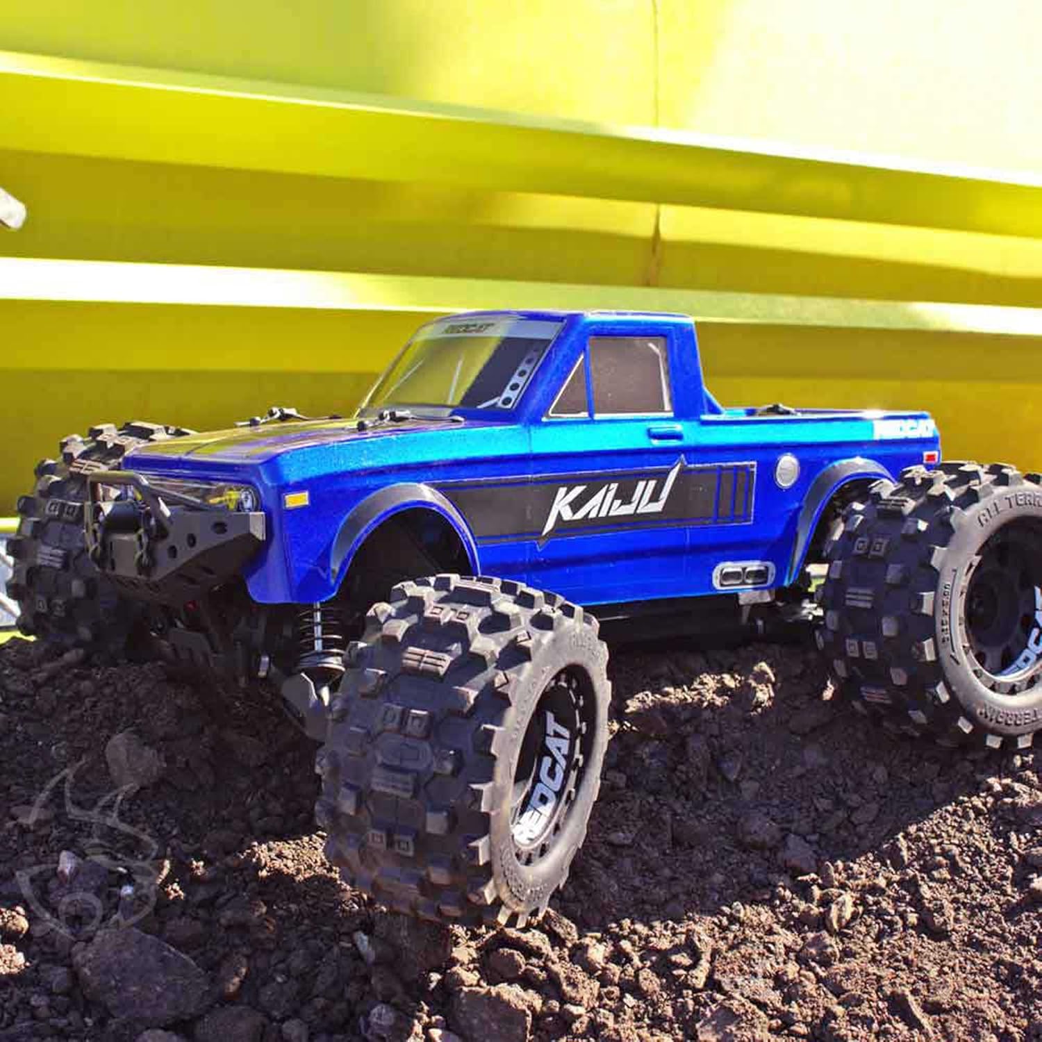 1:8 Scale Blue Monster Truck Z18993