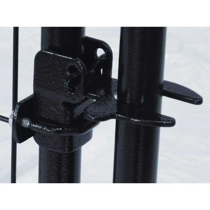 Black Wire Kennel Gate Latch Q10544
