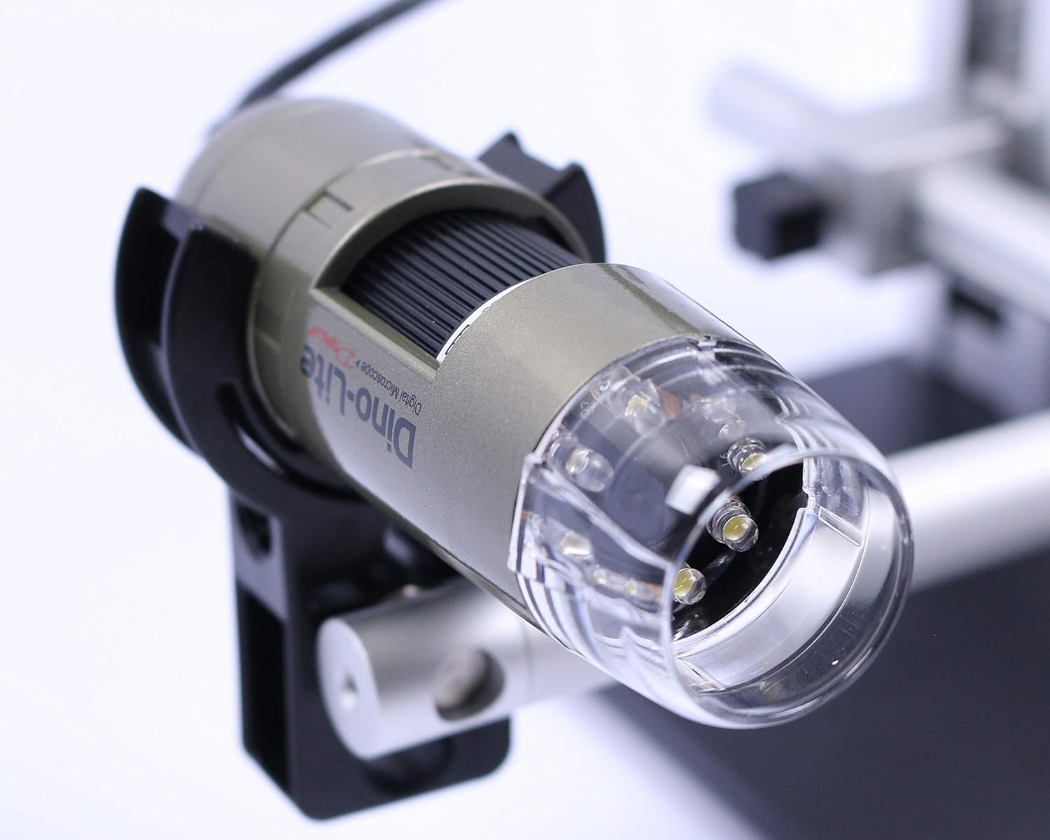 USB Digital Microscope, 1.3MP, 10x - 50x, 220x Optical Magnification T3658