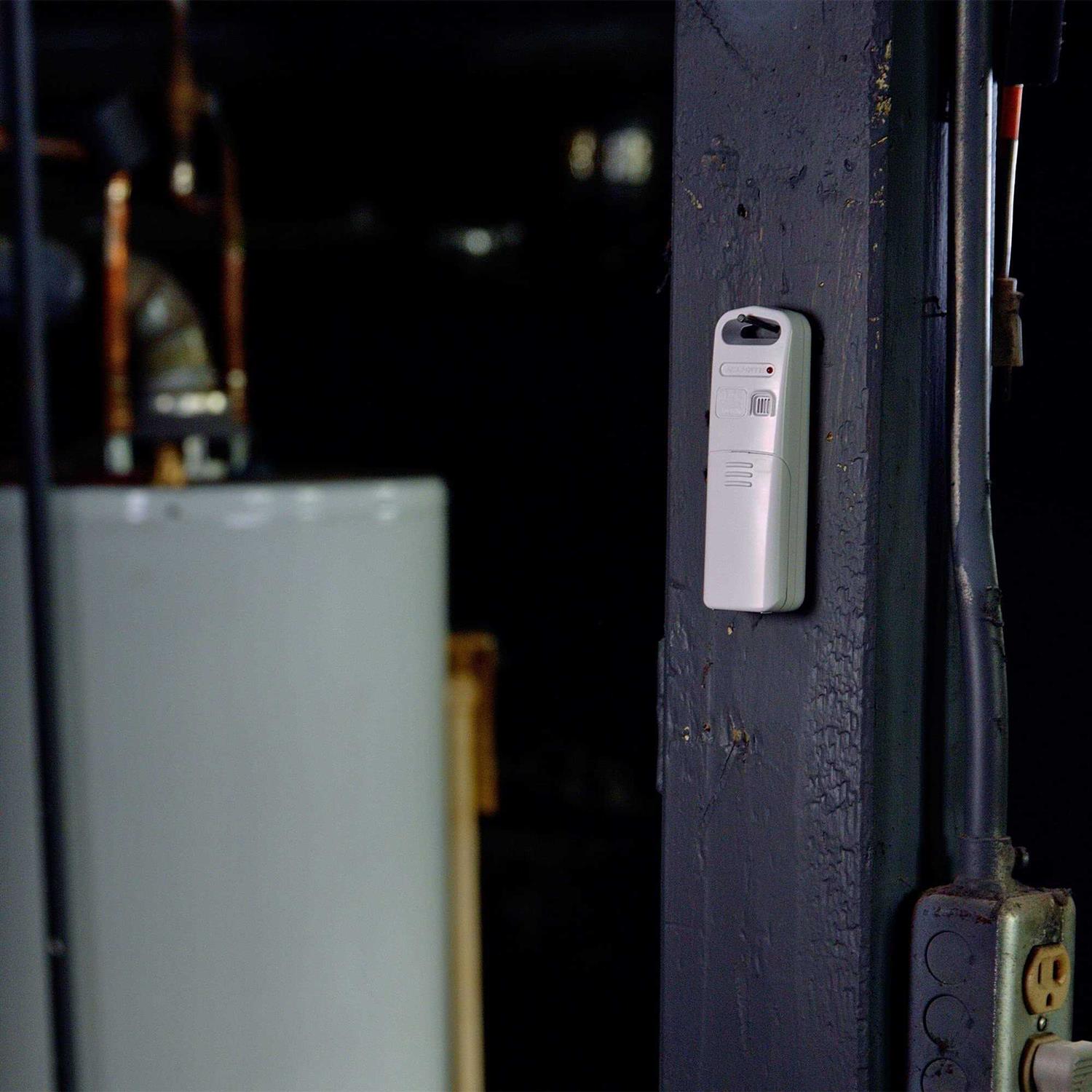 Wireless Indoor Outdoor Temperature and Humidity Sensor X578059