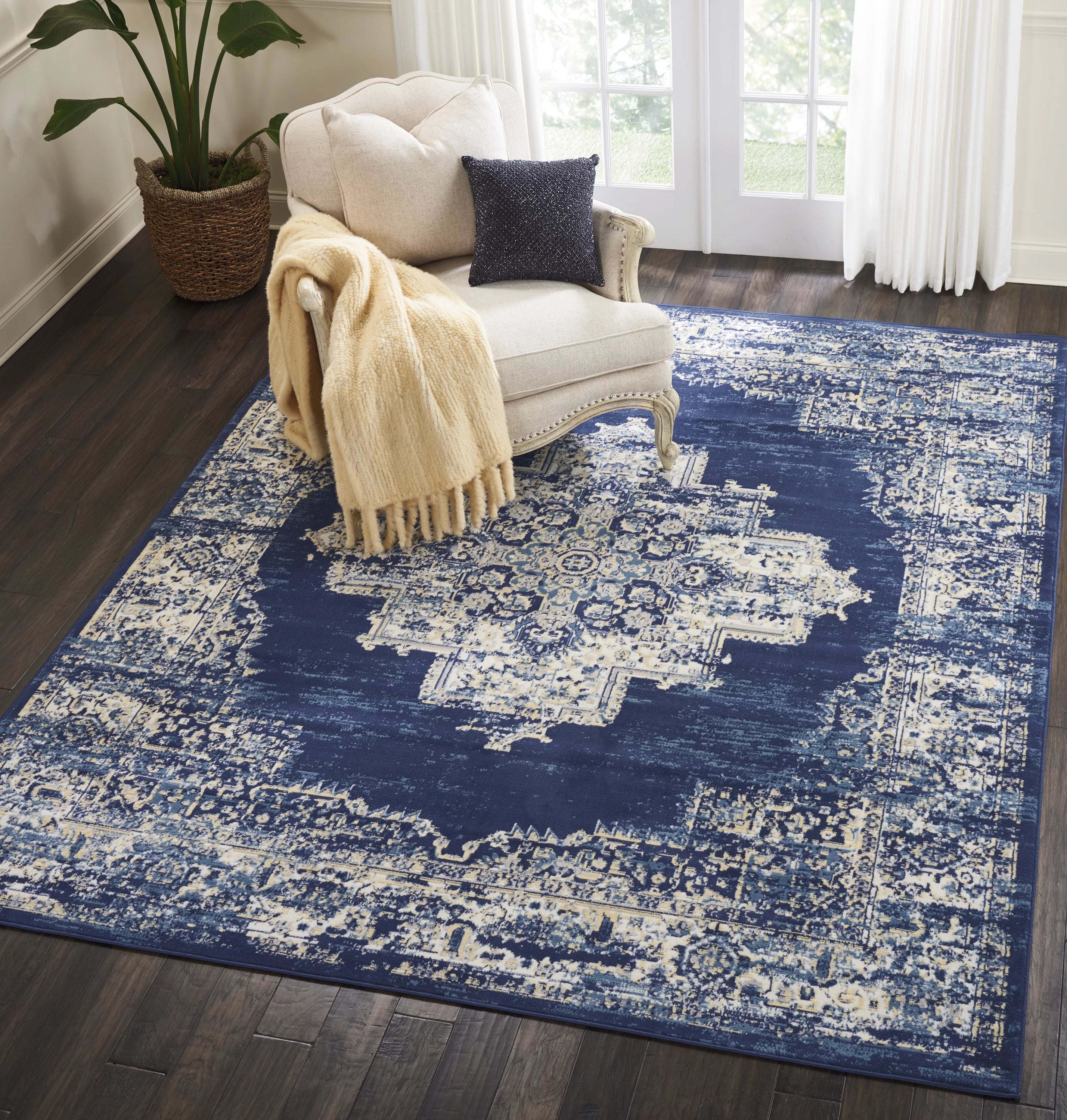 Navy Blue 7'10" x 9'10" Area Rug H688